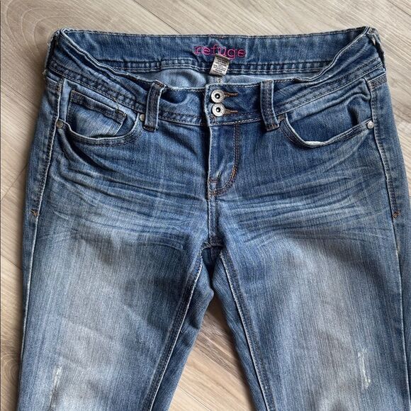 Refuge Blue Cropped Women's Jeans Capris Size 8 - Picture 3 of 6